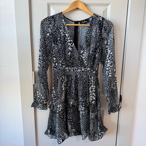 Lulus Love Me Right Black Floral Print Long Sleeve Tiered Mini Dress Size XS - Picture 2 of 9